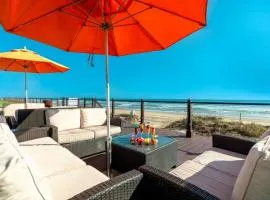 Beachfront Resort 2BR Condo 3 Pools, Heated Pool, Kids Pool & Jacuzzi