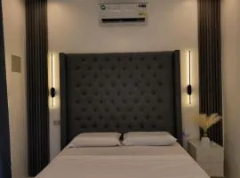 Tenemos Amigos Modern House