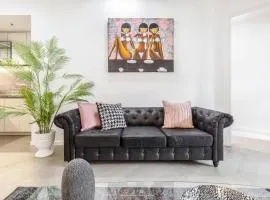 Sassy & Chic Apt on Melbourne='s Famous St Kilda Rd