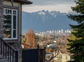 Modern West Coast Contemporary Suite, hotel in Vancouver