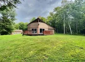 DancingBears- 8BR, 2 Hot Tubs, 2 Homes, Game Room, AC!