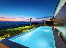 Casa sulle Langhe - Luxury Pool, Sauna and Jacuzzi