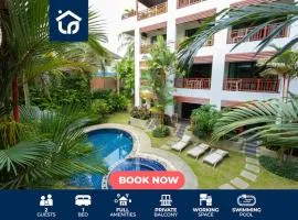 Cozy 1BR Poolside Apartment with Scenic Balcony C132