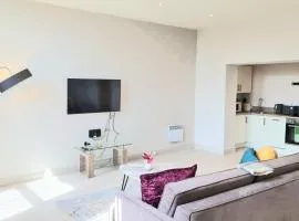 Stylish Apartment 1 Bed Sleeps 2 Parking