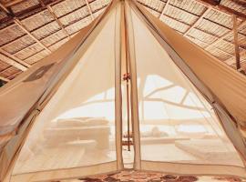 Kubo ni Apple, lodge in Tagbina