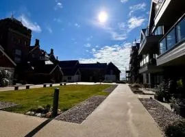 Coastal Retreat at Rest Bay, Porthcawl