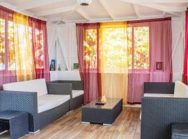 Montete Cottage Hilltop Villa with Beautiful Estate Garden, hotel a Choiseul