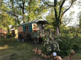 "la brindille" Roulotte Tzigane de charme Hébergement Insolite