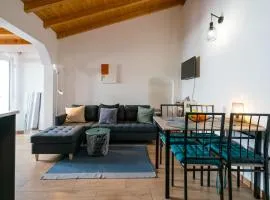 A Charming Village Retreat Casa Kaz