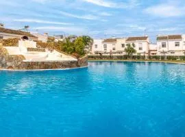 Cozy Home In Chiclana De La Frontera