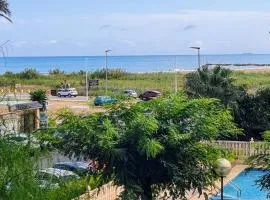 Bonito apartamento con vistas al mar