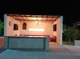 Thefarm rak, hotel v destinaci Al Ḩamrānīyah