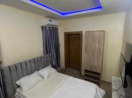 Platinum Apartment, hotel v destinaci Egba