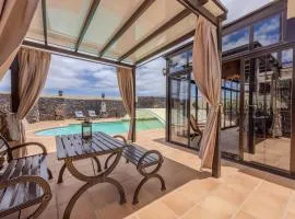 Luxury Canarian villa with large pool in Costa Teguise