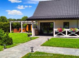 oBłędne Chaty，位于拉德库夫的别墅