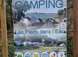 Hébergements camping "Les pieds dans l'eau"