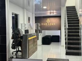 Hotel barajas, hotel pro pobyt s domácími mazlíčky v destinaci Plazabonita