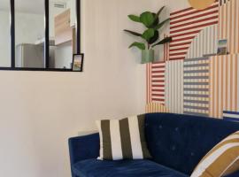 Jolie maison au calme à 10mn du port et centre de Vannes à pieds, Hotel in Vannes