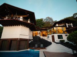 BOTANIQ HOTEL BOUTIQUE, hotel com estacionamento em Valle de Bravo