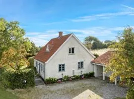 Awesome Home In Tranekær With Kitchen