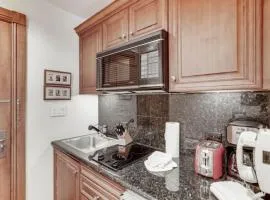 McCoy Peak 202 by East West Hospitality
