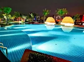 Almas Suites Puteri Harbour by Stayrene