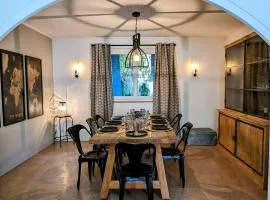 La Maison Bleue