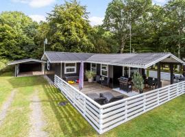 Holiday Home Bøsholmstien Glesborg Denm, ξενοδοχείο σε Fjellerup Strand
