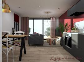 T2, coeur village basque terrasse Ezpeleta, hotel a Larressore