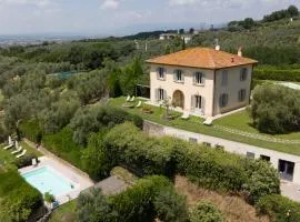 Villa Uliveta by VacaVilla