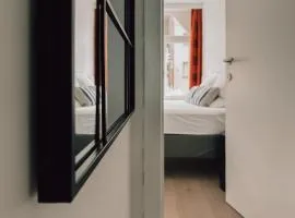 Business Accommodation 'Eclectic Living' Nomad