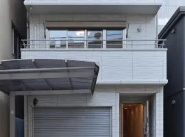 Comfy House Namba