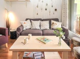 Apartment Dents Rousses E3 by Interhome, hotel in Siviez