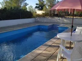 Casa Refugio Entre Pinos y Romeros