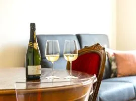 Hostly-Suite le Maioliche-Charme in Town Center
