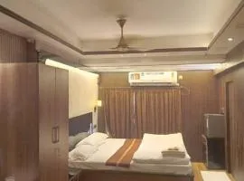 Ostro Inn Studio Apartment