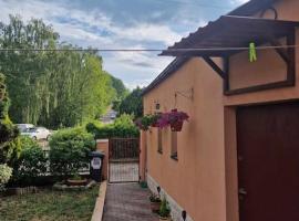 Pod Brzózką, Hotel in Chylonia