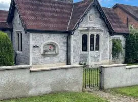 Gatelodge - Charming 2-Bed Cottage, Exmouth - Sleeps 3