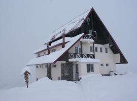 Snow House, ξενοδοχείο σε Gudauri