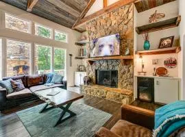 Mountain Bearadise Home with Stunning Views