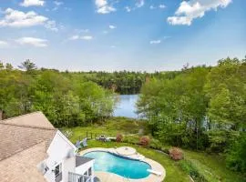 Maine Pondfront Home Sleeps 22 - Pool & Hot Tub