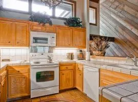 Ridgepoint Townhome 084 by East West Hospitality