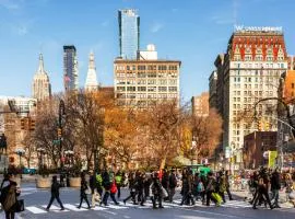 Elegant Retreat - Sophisticated One Bedroom in Downtown Manhattan's Union Square