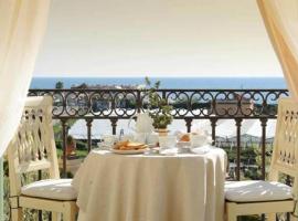 Casa Raiola Ercolano Luxury Rooms & Spa – hotel w mieście Ercolano