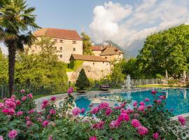 Hotel Starkenberg: Schenna şehrinde bir otel