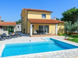 Nice Home In Vodnjan With Kitchen, hotel v destinaci Mednjan