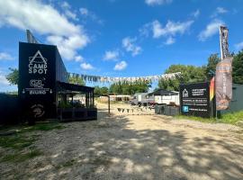 Domki i przyczepy Kemping Sunday Camp: Władysławowo'da bir otel