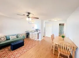 Unobstructed Oceanfront SEA OTTER Unit 4 Beach Pad!