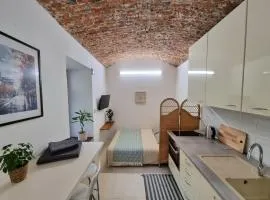 Jonas Old Town Apartment