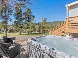 Near Red Rocks with Hot Tub, Fire Pit and Views